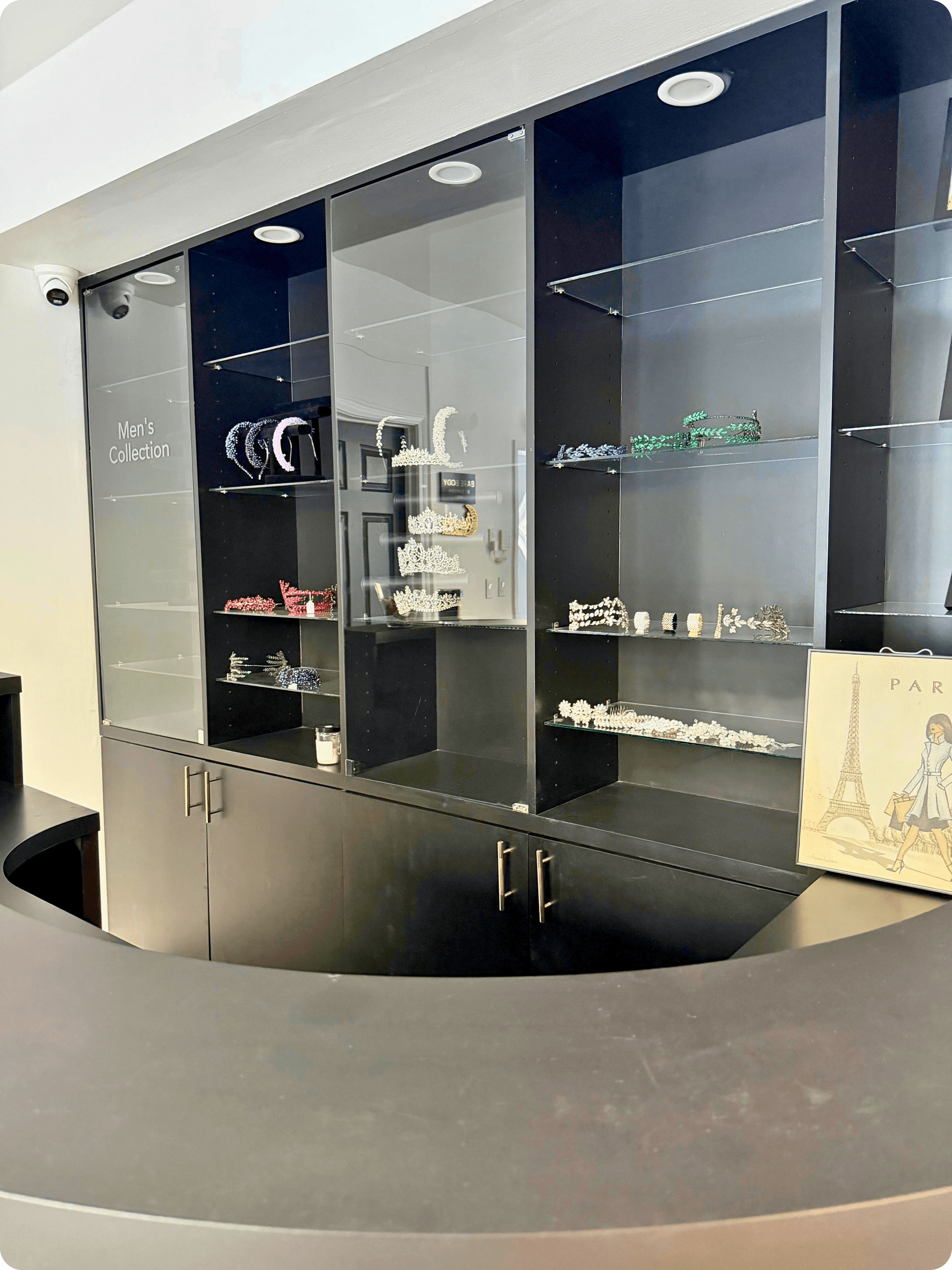 Beauty Hair Lounge styling stations